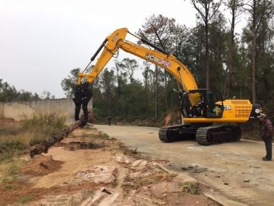 感謝購置JCB JS330、51R-1 挖土機客戶