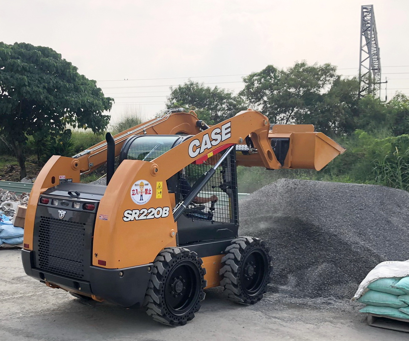 CASE SR220B 鏟裝機-佳士牌小山貓-1000kg載重